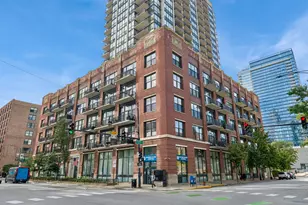 210 S Desplaines St, Chicago, IL 60661 - Photo 1