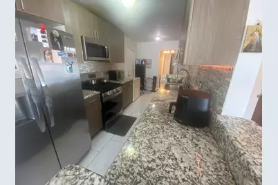 9581 Dee Road #2L, Des Plaines, IL 60016 - Photo 17