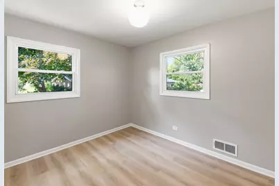5905 Lee Avenue, Downers Grove, IL 60516 - Photo 13