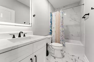 7428 N Rogers Ave, Chicago, IL 60626 - Photo 15