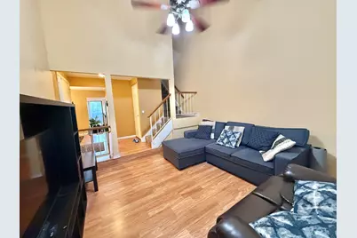 752 Biloxie Court #752, Carol Stream, IL 60188 - Photo 7
