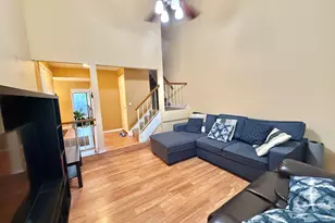 752 Biloxie Ct, Carol Stream, IL 60188 - Photo 7