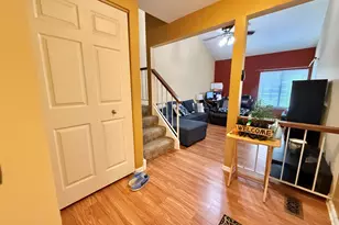752 Biloxie Ct, Carol Stream, IL 60188 - Photo 5