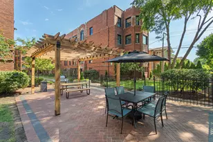 1552 W Juneway Terrace, Chicago, IL 60626 - Photo 1