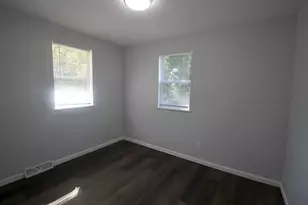 1215 42nd Ave, Rockford, IL 61109 - Photo 13