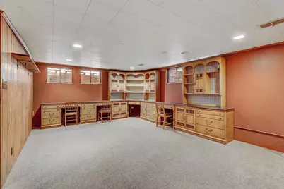 385 Pleasant Street, Hoffman Estates, IL 60169 - Photo 21