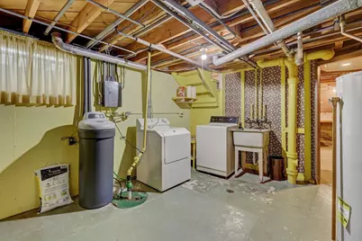 385 Pleasant Street, Hoffman Estates, IL 60169 - Photo 23