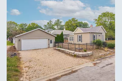 502 W Grove Street, Pontiac, IL 61764 - Photo 3