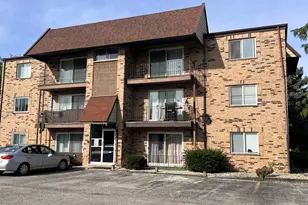7109 Laverne Ln, Tinley Park, IL 60477 - Photo 1