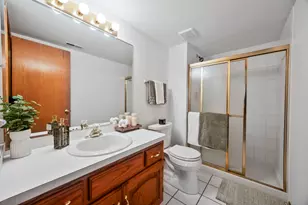 11147 Saratoga Dr, Orland Park, IL 60467 - Photo 11