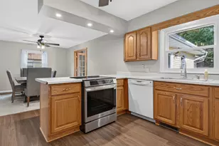 520 Johnson Ave, Morris, IL 60450 - Photo 13