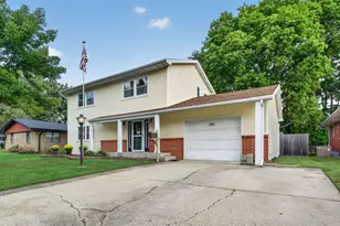 520 Johnson Ave, Morris, IL 60450 - Photo 3