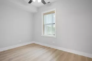 1558 5 W Juneway Terrace, Chicago, IL 60626 - Photo 9