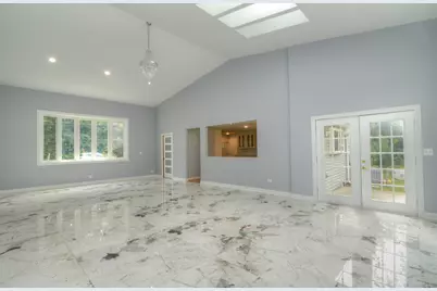 5N712 Garden Avenue, Roselle, IL 60172 - Photo 5