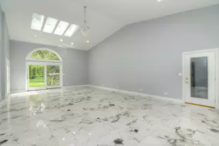 5N712 Garden Ave, Roselle, IL 60172 - Photo 3