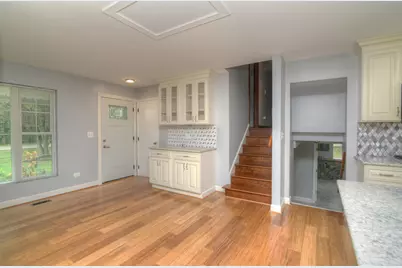 5N712 Garden Avenue, Roselle, IL 60172 - Photo 13