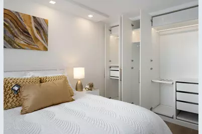 1360 N Sandburg Terrace #2701C, Chicago, IL 60610 - Photo 21