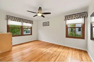 1011 E Amberwood Circle, Naperville, IL 60563 - Photo 25