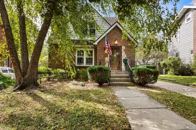 913 W Charles Street, Champaign, IL 61821 - Photo 1