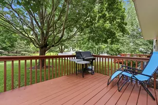 5 W Pheasant Trail, Lake in the Hills, IL 60156 - Photo 15