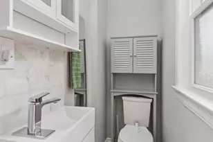 5328 Davis St, Skokie, IL 60077 - Photo 15