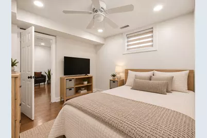 3335 W Byron Street #G, Chicago, IL 60618 - Photo 9