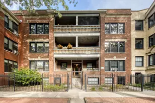 5627 N Wayne Ave, Chicago, IL 60660 - Photo 1