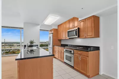 9715 Woods Drive #1710, Skokie, IL 60077 - Photo 9