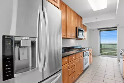 9715 Woods Drive #1710, Skokie, IL 60077 - Photo 7
