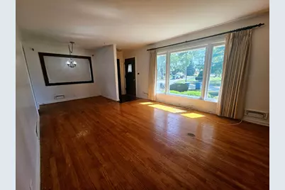 [Address not provided], Des Plaines, IL 60018 - Photo 3