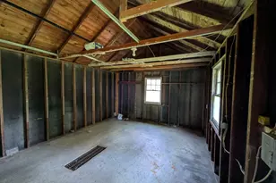 208 N Commercial St, Baileyville, IL 61007 - Photo 5