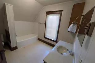 208 N Commercial St, Baileyville, IL 61007 - Photo 15
