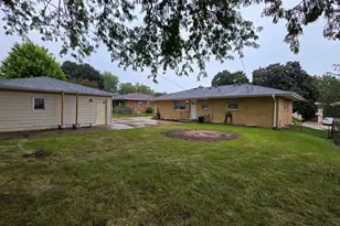 2905 Concordia Dr, Rockford, IL 61109 - Photo 5
