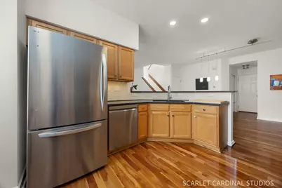 641 W Moreland Avenue, Addison, IL 60101 - Photo 9