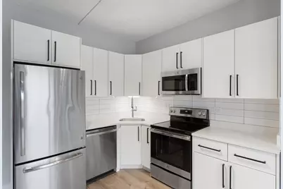 7645 N Sheridan Road #301, Chicago, IL 60626 - Photo 3
