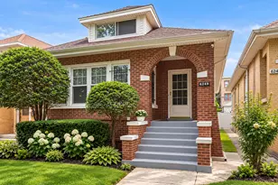 6249 N Fairfield Ave, Chicago, IL 60659 - Photo 1