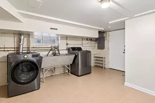 6249 N Fairfield Ave, Chicago, IL 60659 - Photo 19
