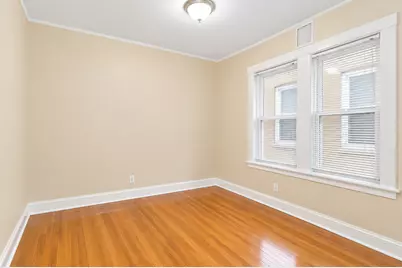 6249 N Fairfield Avenue, Chicago, IL 60659 - Photo 9
