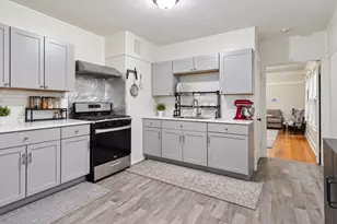 6249 N Fairfield Ave, Chicago, IL 60659 - Photo 7