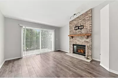 2651 S Cedar Glen Drive, Arlington Heights, IL 60005 - Photo 5