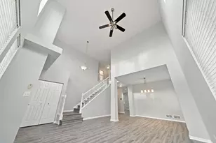 705 Silver Leaf Dr, Joliet, IL 60431 - Photo 3