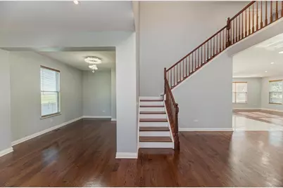 907 Wildflower Drive, Shorewood, IL 60404 - Photo 5