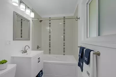 420 Berkshire Lane, Des Plaines, IL 60016 - Photo 5