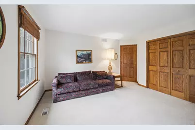 11134 Indian Woods Drive, Indian Head Park, IL 60525 - Photo 19