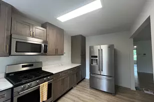 31109 Madison St, Genoa, IL 60135 - Photo 11