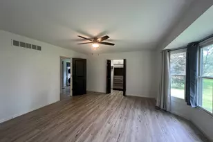 31109 Madison St, Genoa, IL 60135 - Photo 7