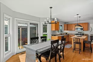 25 Yukon Ct, Bolingbrook, IL 60490 - Photo 13