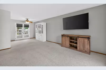 106 E Dresser Road, Dekalb, IL 60115 - Photo 11