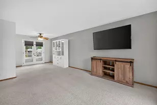 106 E Dresser Rd, Dekalb, IL 60115 - Photo 11