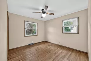 106 E Dresser Rd, Dekalb, IL 60115 - Photo 17